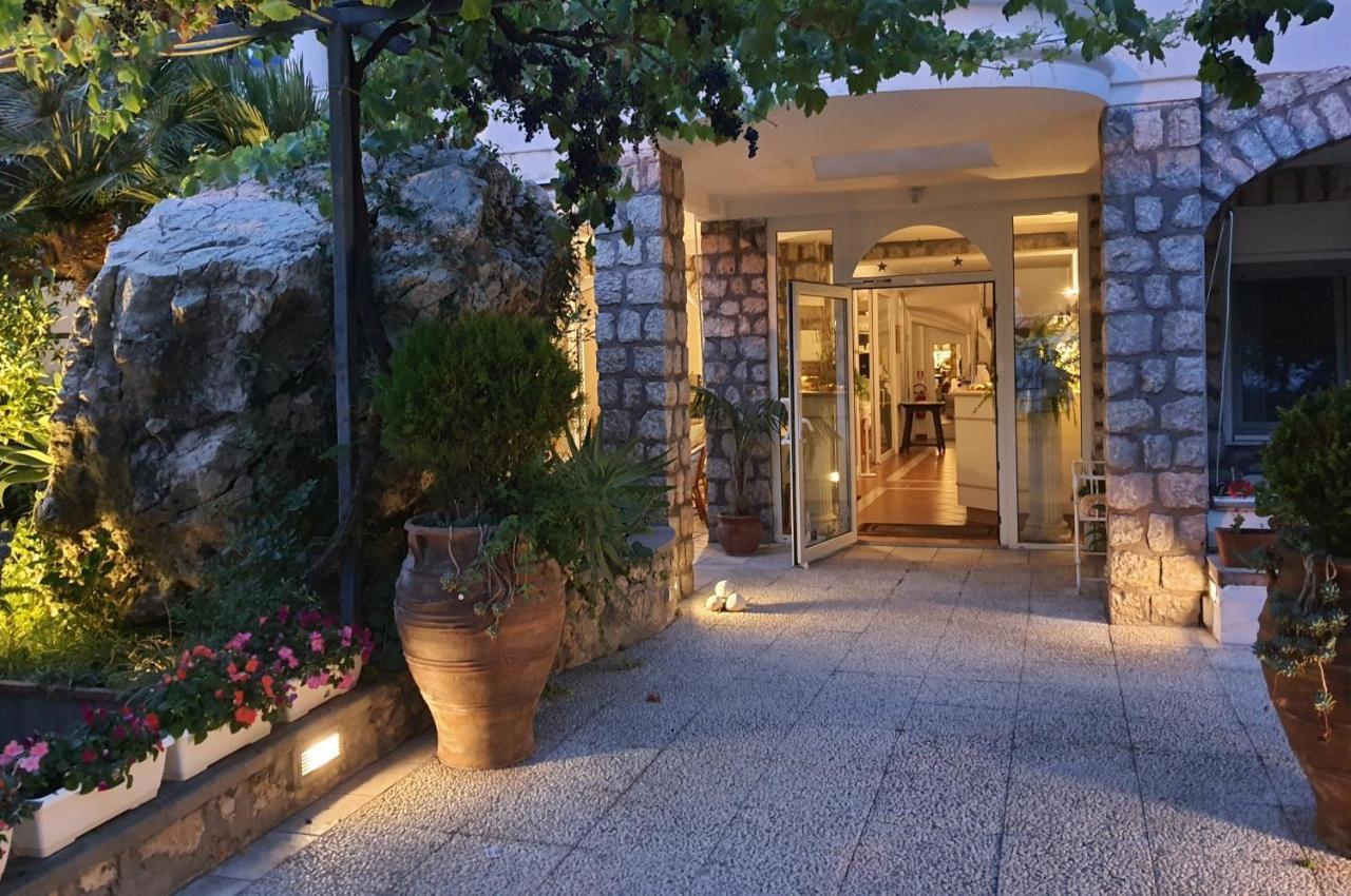 Hotel Nautilus Капри Экстерьер фото